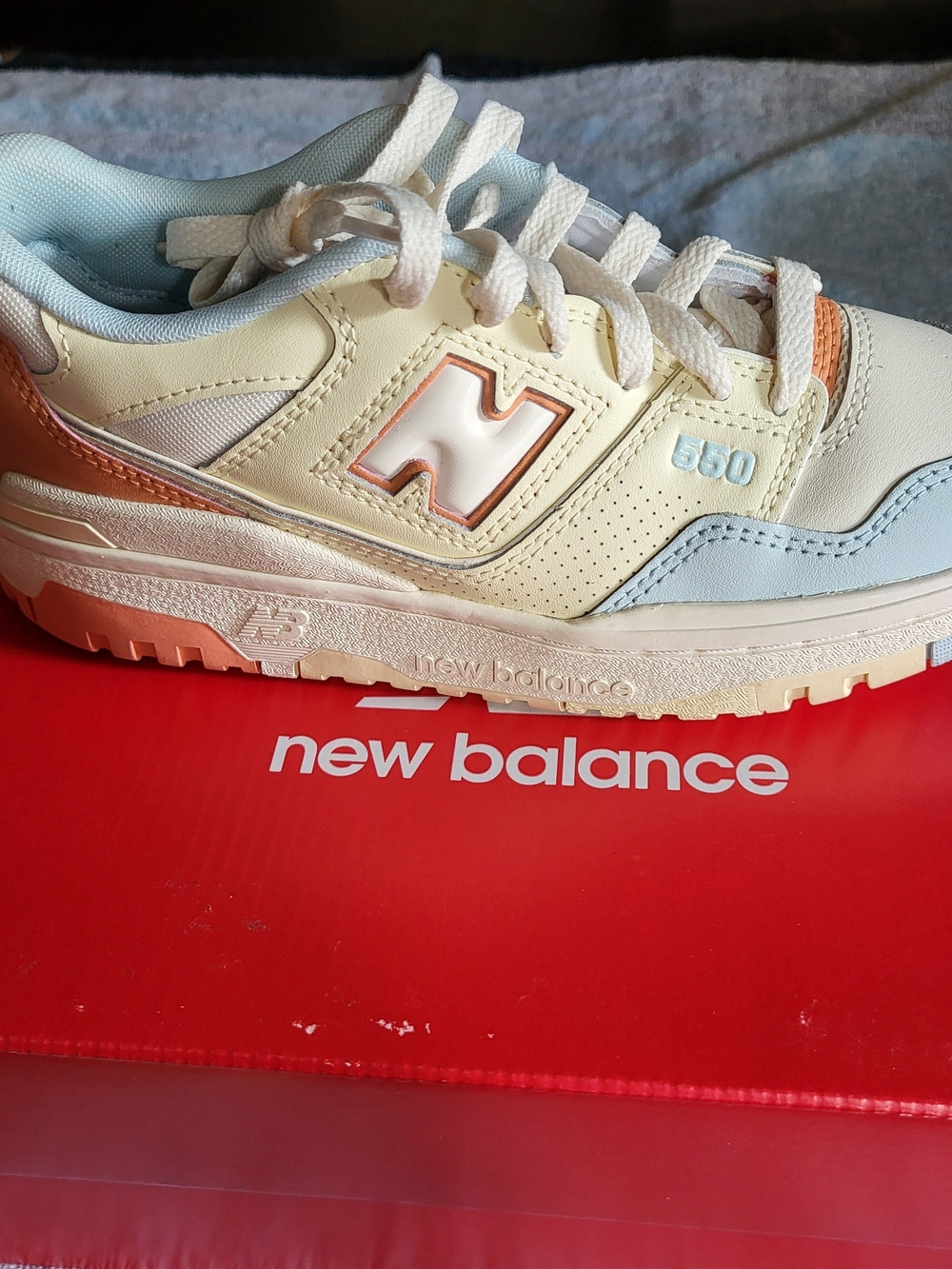*NEW* New Balance 550 White Pink Sea Salt Size 4.5Y Women’s 6 Sneakers with Box